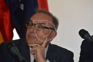 Telde acoge el acto de entrega de las Banderas Azules a los municipios canarios (Foto TA)