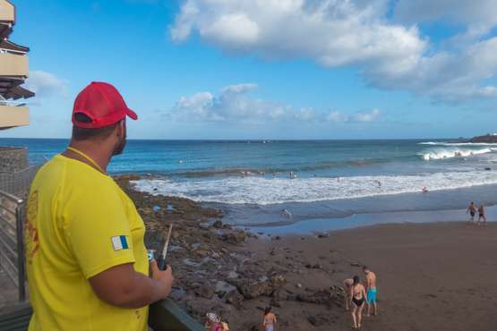 Oleaje en la costa de Telde (Foto Antonio Rico)