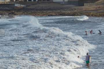 Oleaje en la costa de Telde (Foto Antonio Rico)