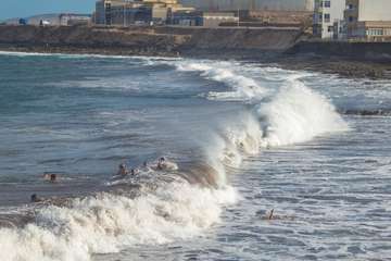 Oleaje en la costa de Telde (Foto Antonio Rico)