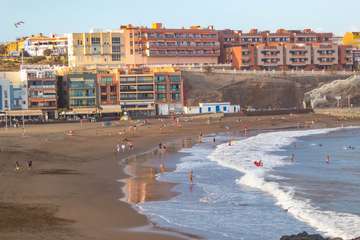 Oleaje en la costa de Telde (Foto Antonio Rico)