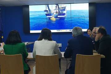 Reyes Maroto valora el potencial en economía azul de Plocan (Foto Acfi Press y TA)