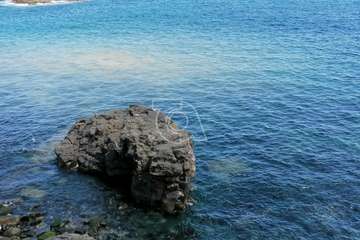 Los vertidos fecales contaminan el mar por Bocabarranco (Foto TA)