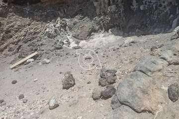 Los desprendimientos minan los encantos de la playa teldense de Aguadulce/TA