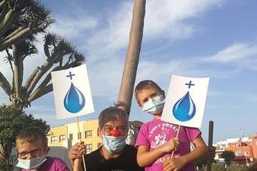 Regada comunitaria para salvar el dragonal de Salinetas/TA.