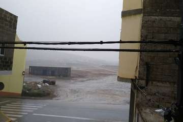 Aguacero sobre Telde en la tarde de este miércoles/TA.