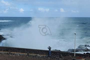 Oleaje en la costa de La Garita/TA.