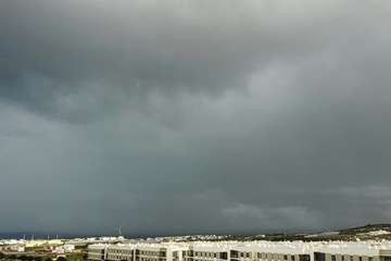  Telde se empapa con las primeras lluvias y el agua comienza a correr por sus barranquillos/TA.