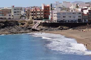 Máximo Riol asesora los trabajos de 'cirugía' en el Neptuno/Jesús Ruiz Mesa.