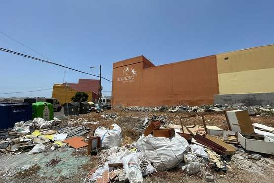 Vertedero ilegal en Marpequeña Alta/TA.