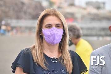 Izado de la bandera azul en Melenara/TA.