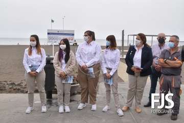 Izado de la bandera azul en Melenara/TA.