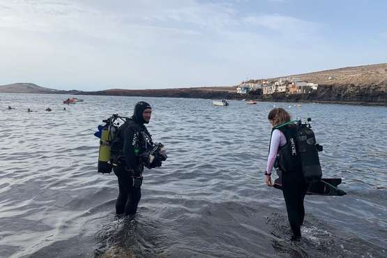 Zambullida en Tufia en la segunda jornada del VI Fotosub Costa de Telde/TA.