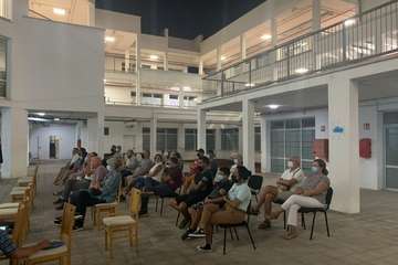 Entrega de trofeos y fotografías premiadas/TA.