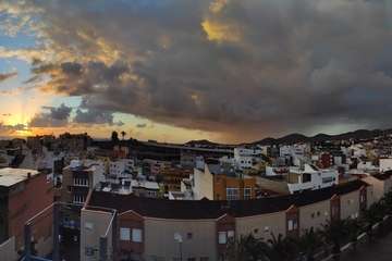 Telde se humedece con las primeras lluvias otoñales/Jesús Ruiz Mesa y Antonio Alí.