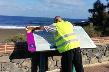 Reparación de los daños a cartelería turística y pintadas en paredes de La Garita/TA.