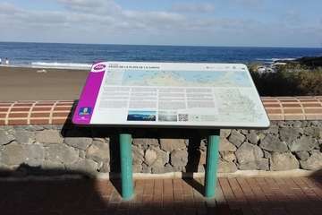 Reparación de los daños a cartelería turística y pintadas en paredes de La Garita/TA.