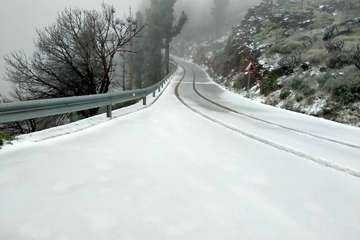 Manto de nieve en la cumbre de Telde y de Gran Canaria/Juan Carlos Alonso/C7.