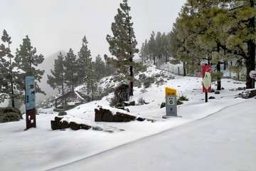 Manto de nieve en la cumbre de Telde y de Gran Canaria/Juan Carlos Alonso/C7.