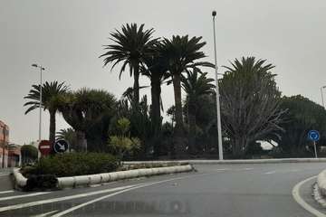 La calima entra con fuerza y reduce la visibilidad en Telde/Antonio Rico, Jesús Ruiz Mesa y TA.