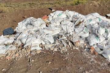 La Policía Verde de Telde identifica y sanciona al autor de los vertidos en la entrada a la finca de Calasio/TA.