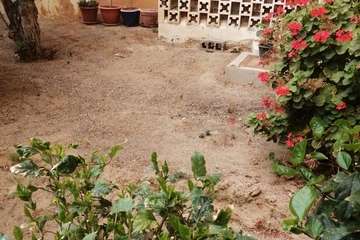 Los jardines comunitarios de Las Remudas se secan/TA.