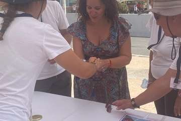 Lidia Mejías resalta el trabajo de concienciación de los alumnos del PFAE Senderos en Telde/TA.