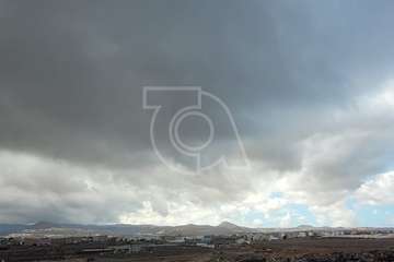 Las lluvias caídas en Telde provocan una cascada sobre la GC-1 e inundan el acceso a Tufia/TA, Antonio Alí y Jesús Ruiz Mesa.