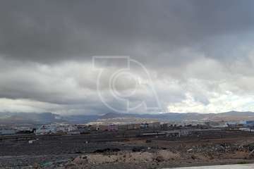 Las lluvias caídas en Telde provocan una cascada sobre la GC-1 e inundan el acceso a Tufia/TA, Antonio Alí y Jesús Ruiz Mesa.