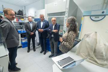 Visita a las instalaciones científicas de la ULPG en la costa de Taliarte-Telde/TA.