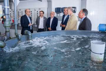 Visita a las instalaciones científicas de la ULPG en la costa de Taliarte-Telde/TA.