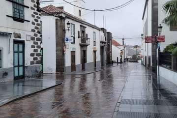 El casco urbano durante la tarde de este domingo/Jesús Ruiz Mesa.