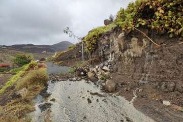 Desprendimiento de piedras en la Cañada de los Perros/TA.