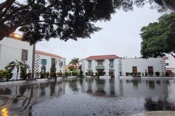 El casco urbano durante la tarde de este domingo/Jesús Ruiz Mesa.