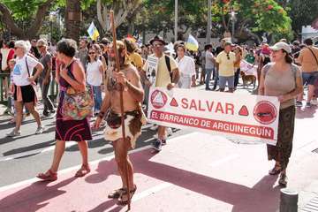 Protesta  en la capital grancanaria contra el proyecto del barranco de Arguineguín/Acfi Press y TA.