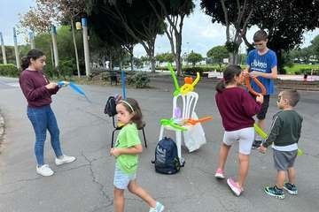  Un mural comunitario crea conciencia medioambiental desde el auditorio del parque de San Juan (Telde)/TA.