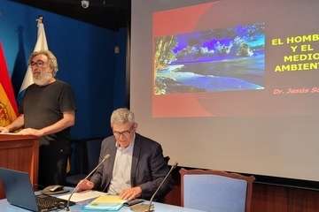 Sentido homenaje en la Casa-Museo León y Castillo a Antonio Florido de la Nuez, fallecido repentinamente/TA y Jesús Ruiz Mesa.