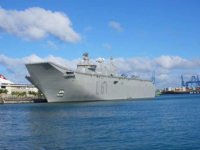 El buque de asalto anfibio Juan Carlos I (Foto TA)