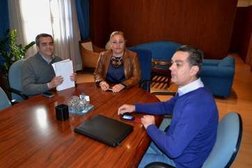 MÂª del Carmen Castellano, Darío López (i) y Mario Torres (d) (Foto TA)