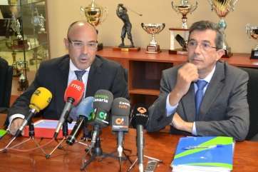 Representantes de Aena durante la rueda de prensa de noviembre en la que anunciaron el cambio de postura (Foto TA)