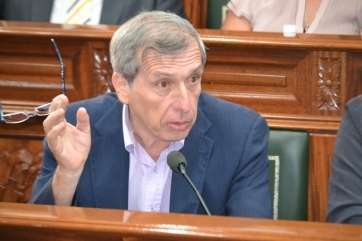 Imagen de archivo de Guillermo Reyes durante un Pleno (Foto TA)