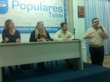 Momento del comité local de esta noche en la sede del PP de Telde (Foto TA)