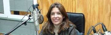 Carmen Hernández, en los estudios de Radio Faycán (Foto TA)