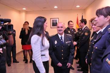 El nuevo comisario de Telde, con la delegada del Gobierno (Foto Acfi Press)
