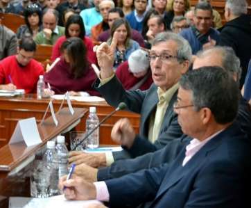 Imagen de archivo de Guillermo Reyes durante un Pleno (TA)