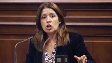 La diputada teldense Carmen Hernández Jorge, este miércoles, en sede parlamentaria. ( Foto EFE/Cristóbal García)