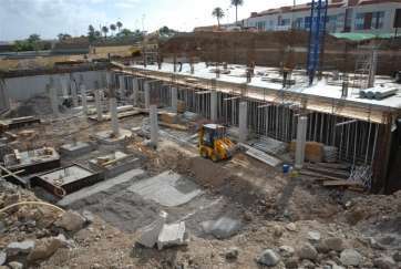 Imagen de archivo de las obras de construcción del edificio que está en el punto de mira del TC del Estado (Foto Tito Pulido)