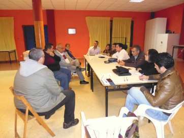 Momento de la reunión celebrada por los socialistas en Melenara (Foto TA)