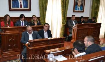 Algunos de los miembros dle Gobierno en el último Pleno municipal (Foto Daniel Ojeda)