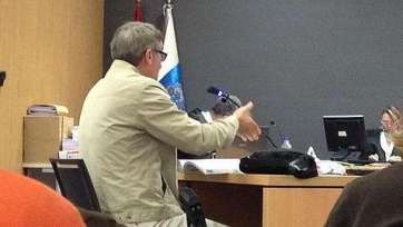 Uno de los policías que declaró este viernes (Foto M. Turner)